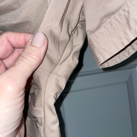 Cute size 4 Tan Top. MUST BE BUNDLED - Picture 7 of 7